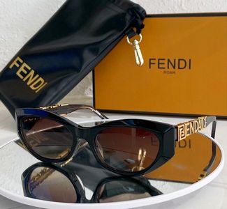 Fendi Sunglasses 392